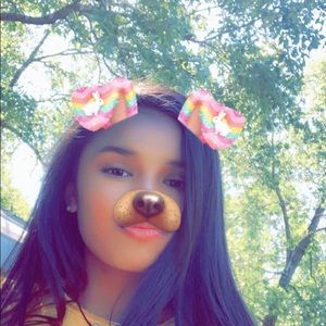 Meet your Posher, Ava